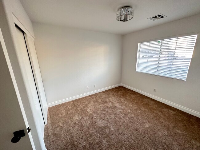 Building Photo - 3419 Ocatillo Mesa Way