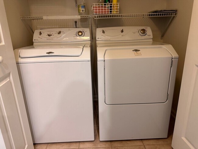 Building Photo - Located in the heart of Fernandina Beach!