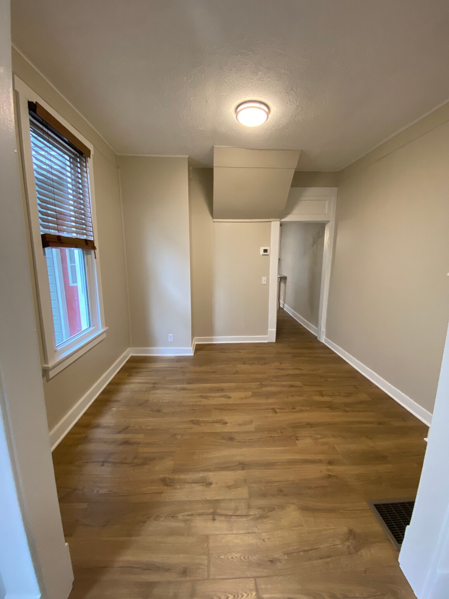 Building Photo - 642 Perrin Ave