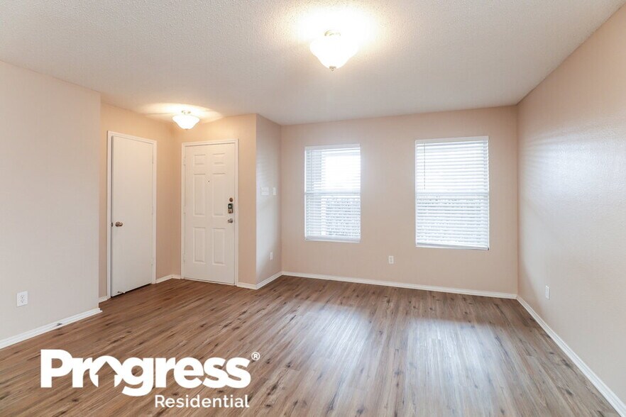 Building Photo - 317 Blairwood Dr