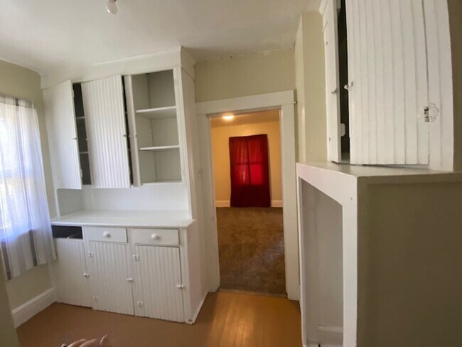 Building Photo - 4 Bedroom Single Family Home VCL