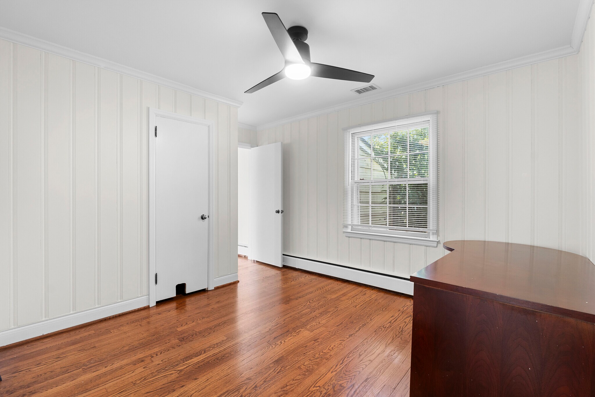 Building Photo - 221 W Avondale Dr