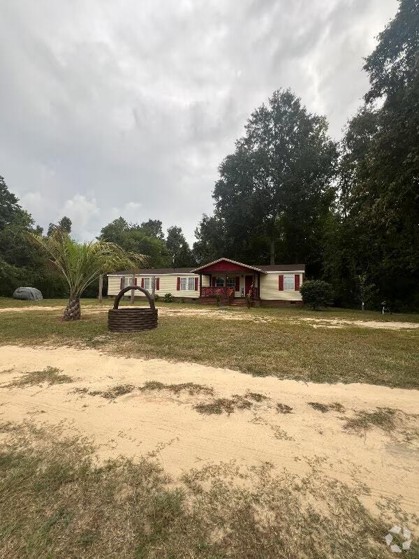 Building Photo - 2260 Grandview Dr