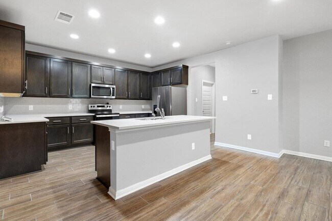 Building Photo - 236 El Dorado Rd