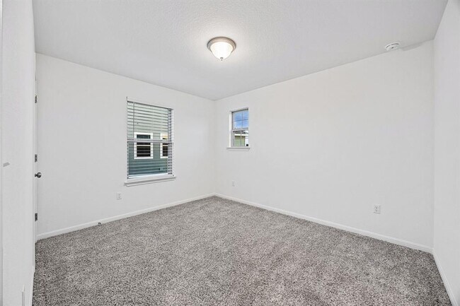 Building Photo - 7002 Nijinsky Dr