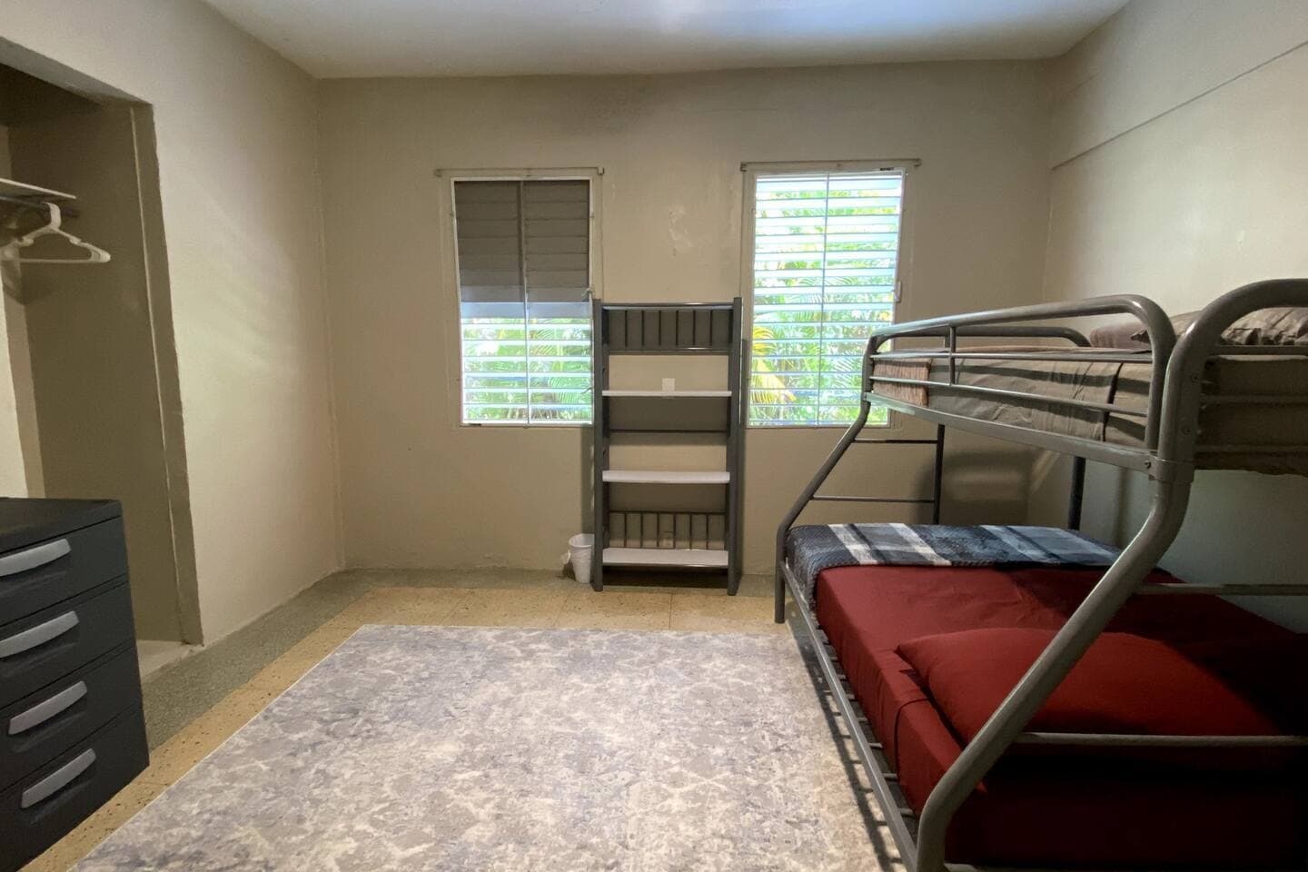 Building Photo - 445 W Mangrum Dr