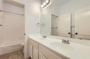Building Photo - 10138 Cassandra Dr