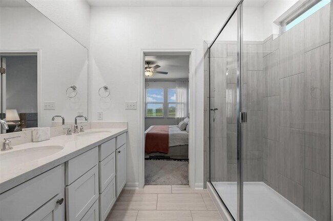 Building Photo - 858 Papaya Dr