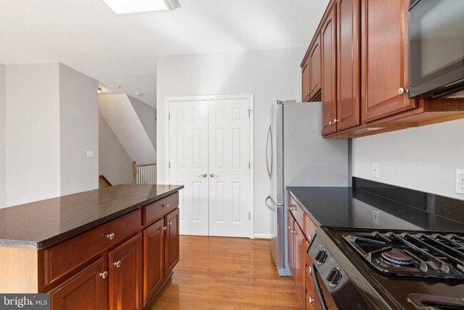 Building Photo - 2319 Boston St