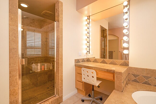 Building Photo - 14061 Mercado Dr