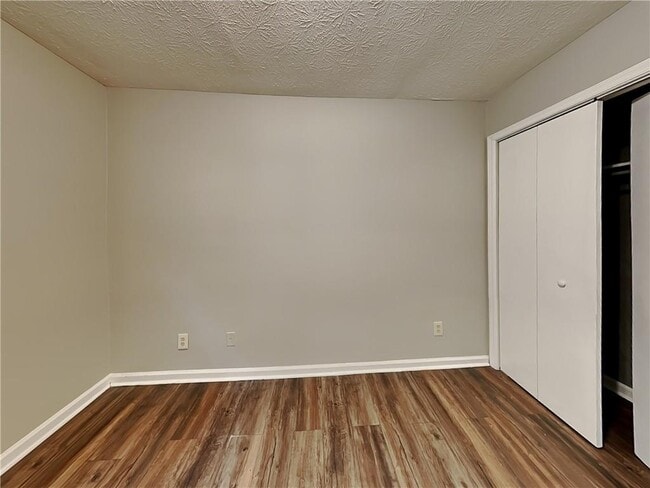 Building Photo - 1775 Whitehall Forest Ct SE