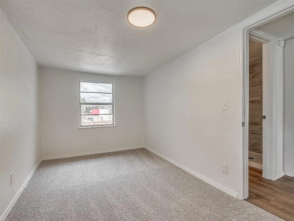 Building Photo - 3617 N Westmont St