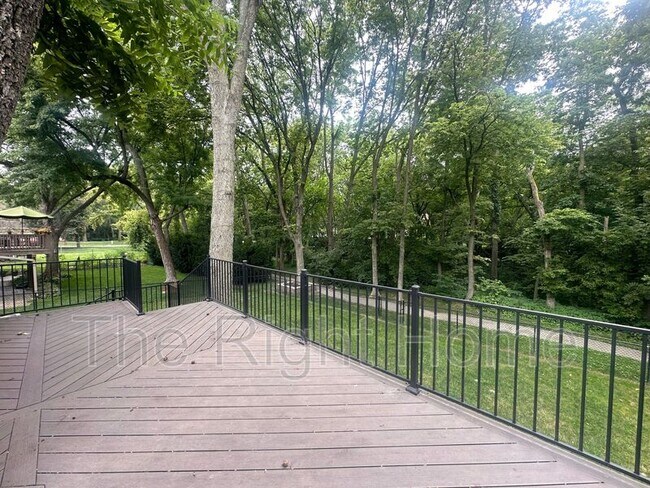 Building Photo - 11736 Quail Dr