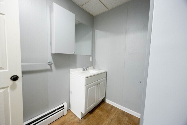 Building Photo - 117 S Belvidere Ave