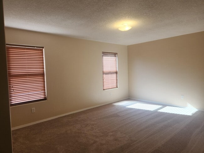 Building Photo - 6548 Ancients Rd NW