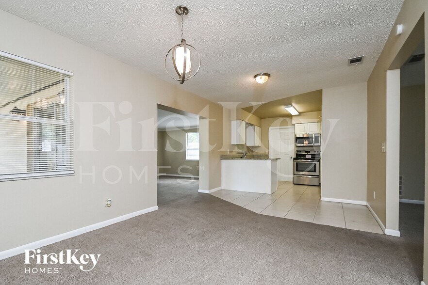 Building Photo - 1104 Tiburon Dr