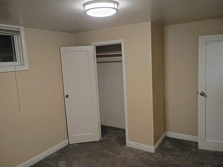 Building Photo - 564 Richland Ave