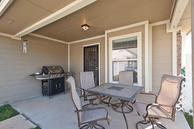 Building Photo - 100 Joshua Tree Cir
