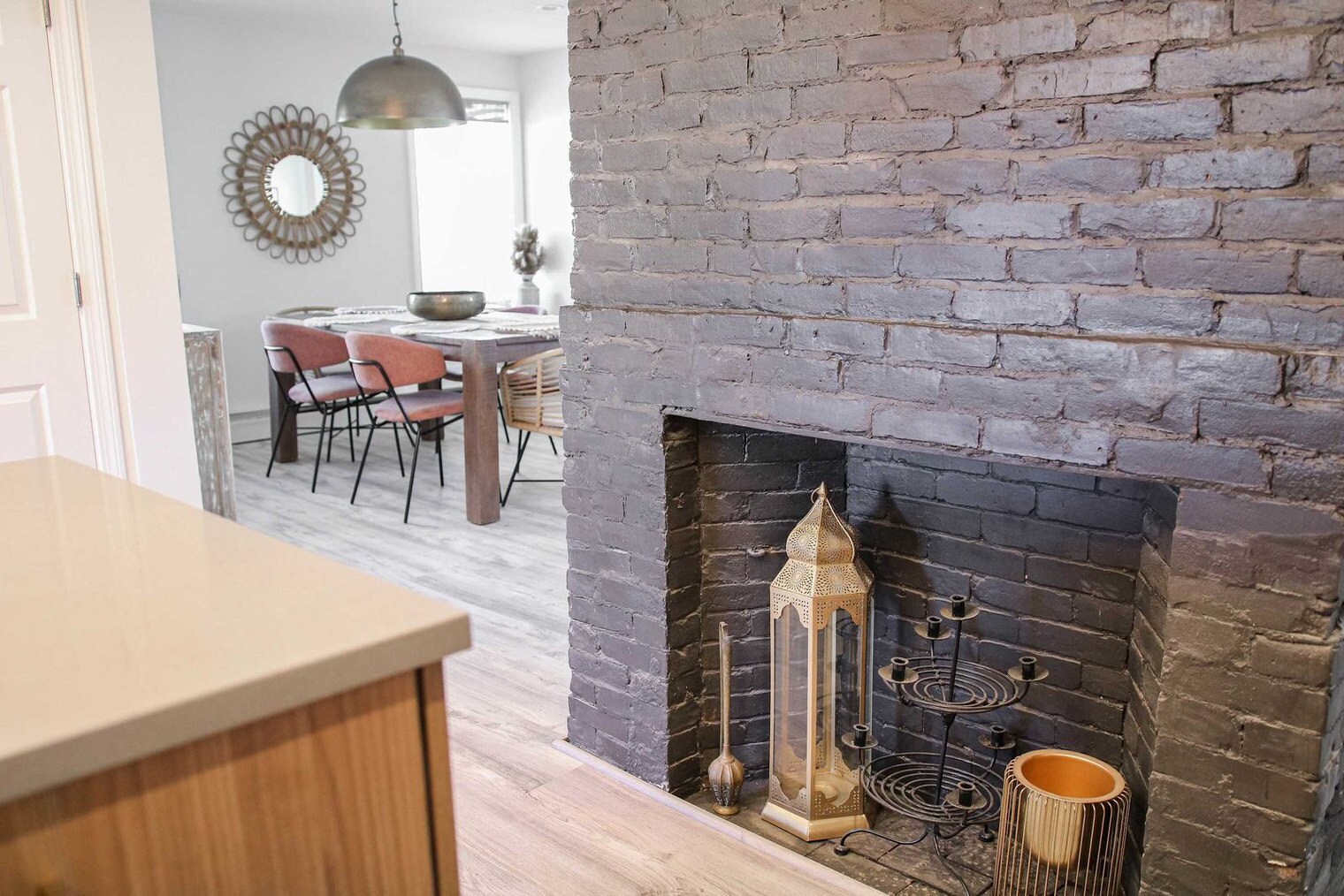 Building Photo - 136 Main St