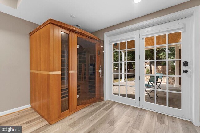 Building Photo - 10429 Headly Ct