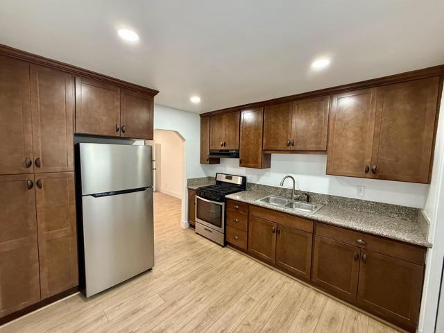 Primary Photo - 220 S 35th St