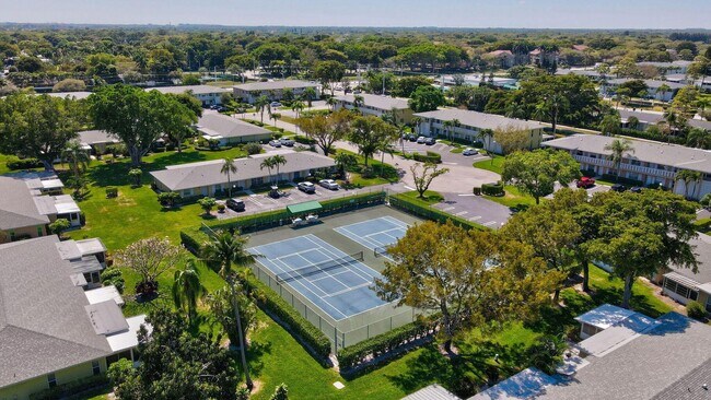 Building Photo - 2331 Croton Ln