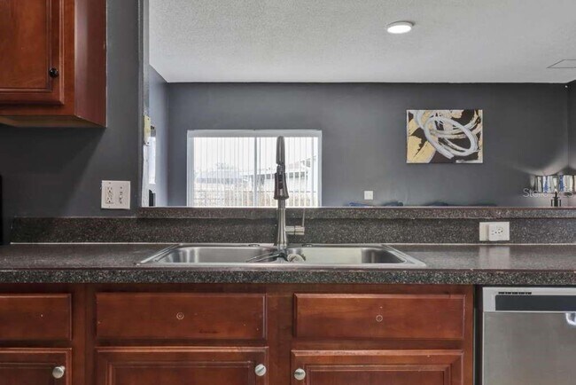 Building Photo - 820 Grantham Dr