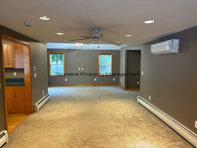 Building Photo - 27A-27B Laurel Lane