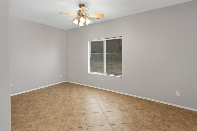 Building Photo - Large two story home in San Tan Heights!