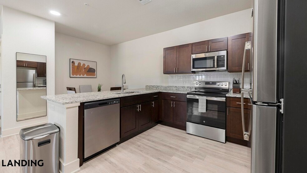 Building Photo - 2115 Windsor Blvd