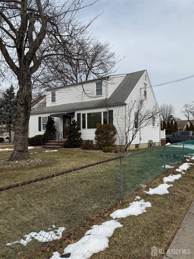 Building Photo - 20 Broadway