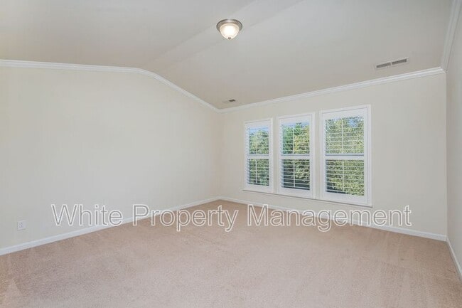 Building Photo - 15642 Canmore Street