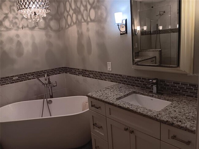 Building Photo - 200 Brightwater Dr