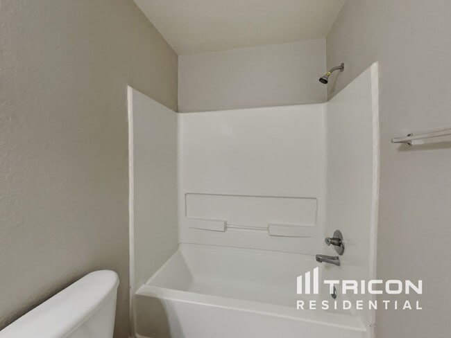 Building Photo - 12439 Sterlingstone Dr