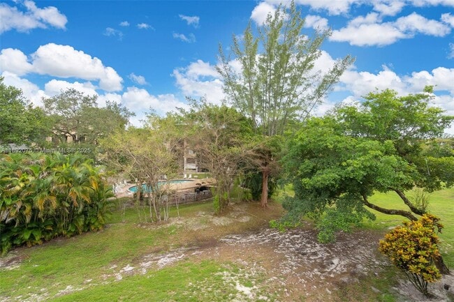 Building Photo - 6100 S Falls Cir Dr