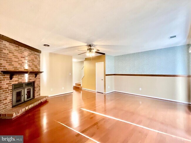 Building Photo - 20140 Timber Oak Ln