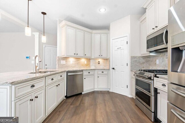 Building Photo - 6462 Millstone Cove Dr
