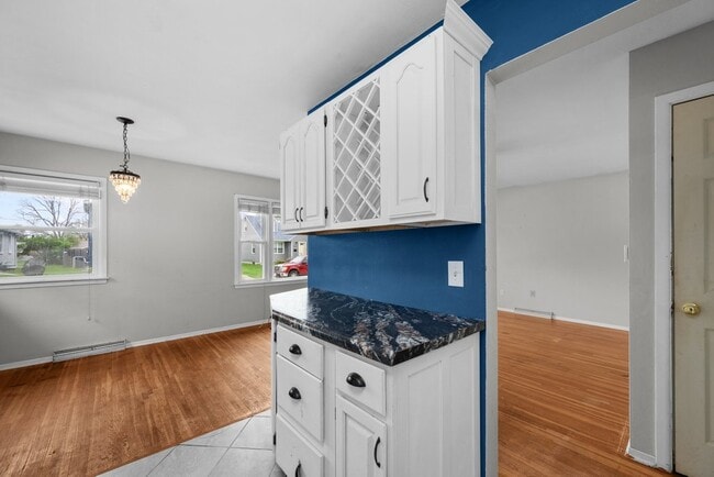 Building Photo - 1815 Cody St