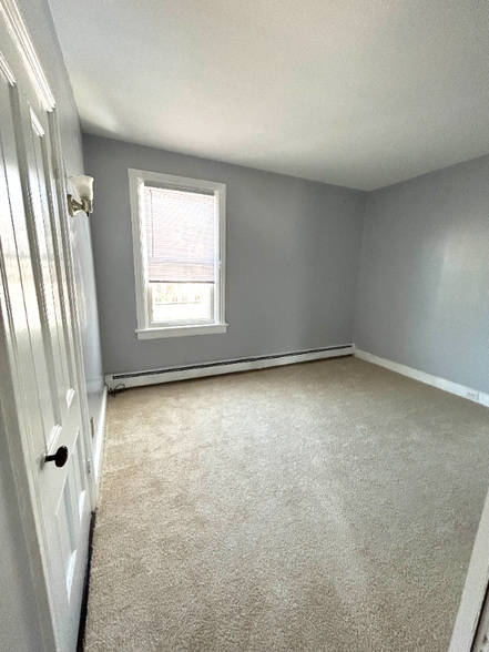 Building Photo - 121 Grove St