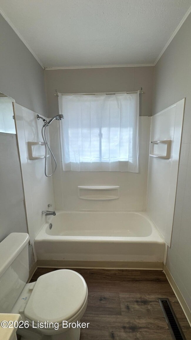 Building Photo - 3122 Commander Dr