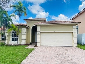 Building Photo - 2247 Portofino Ave