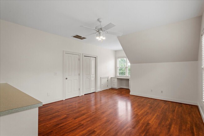 Building Photo - 106 Grannon Ct