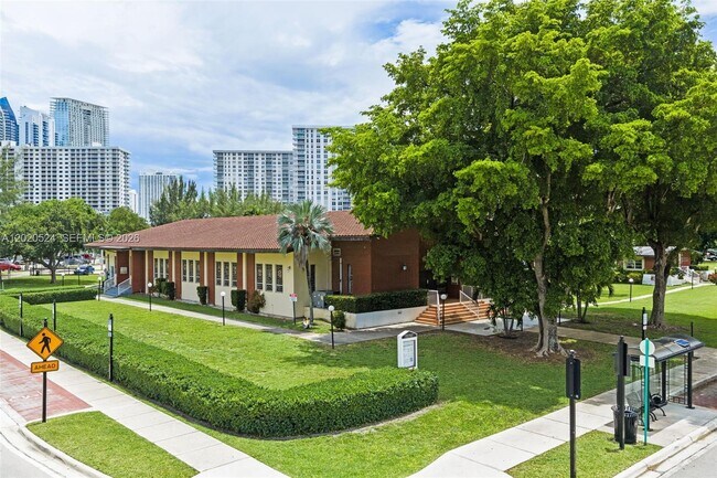 Building Photo - 200 178th Dr