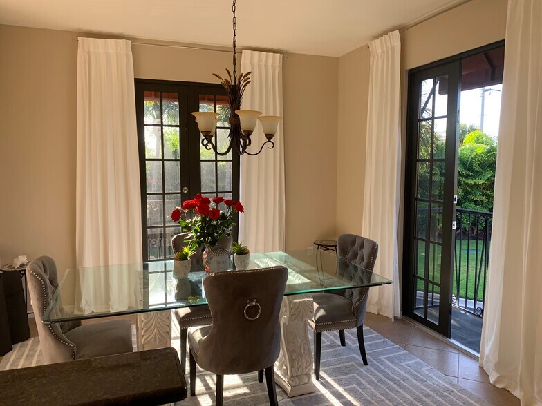 Building Photo - 8997 Cambria Cir