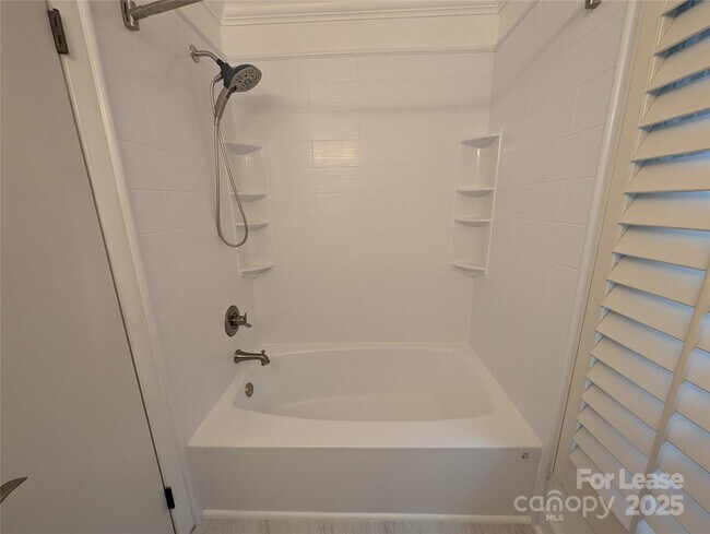 Building Photo - 3023 Shallowood Ln