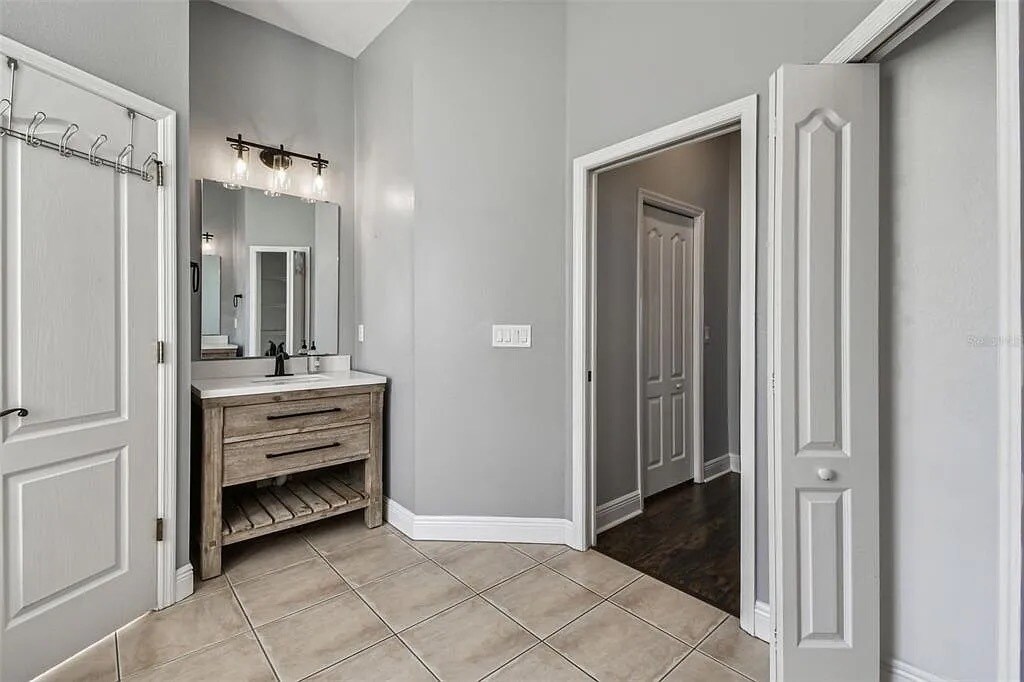 Building Photo - 36747 Open Country Ln