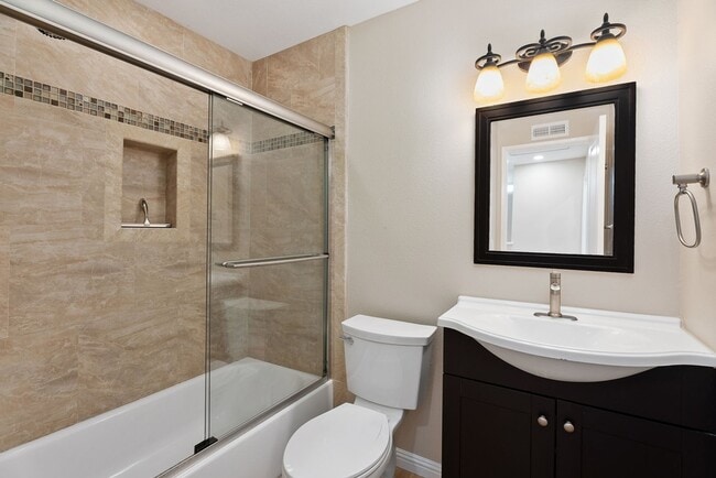 Building Photo - Beautiful Yorba Linda 3 Bedroom 2.5 Bathro...