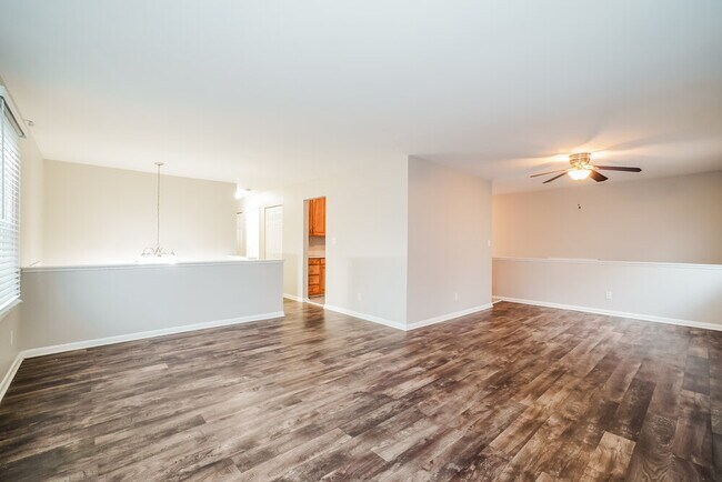 Building Photo - 6544 Portsmouth Dr