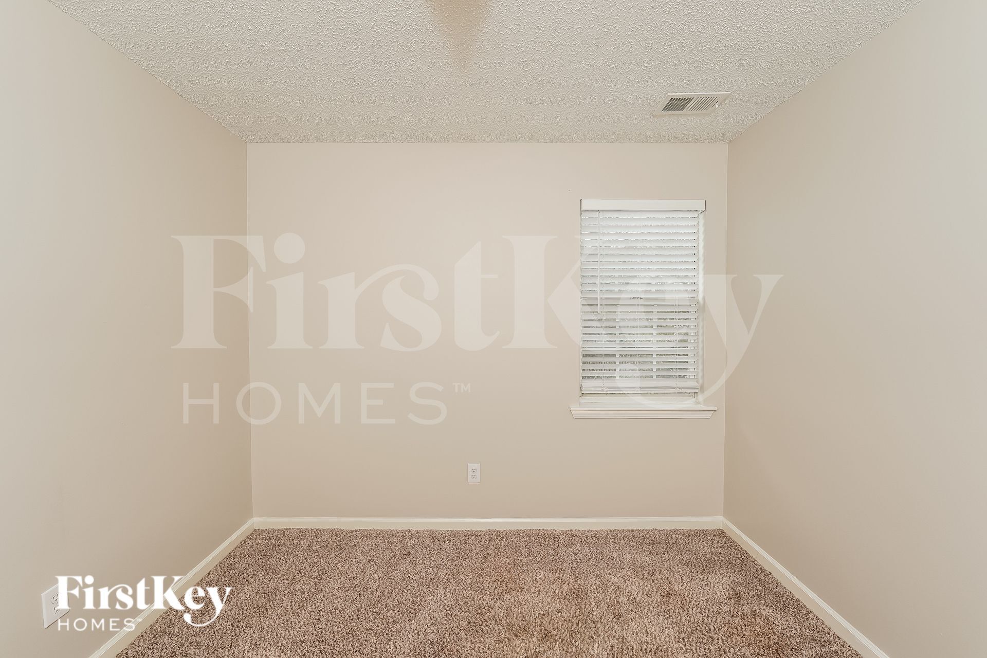 Building Photo - 2583 Bridlewood Dr