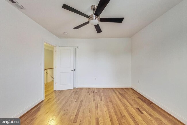 Building Photo - 5415 Illinois Ave NW